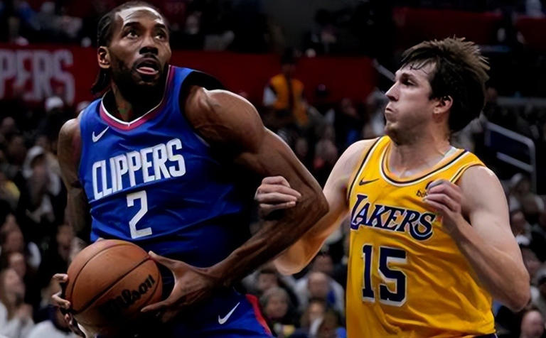 瓦伦西亚队员在比赛中发挥出色，率队奋战取胜的简单介绍