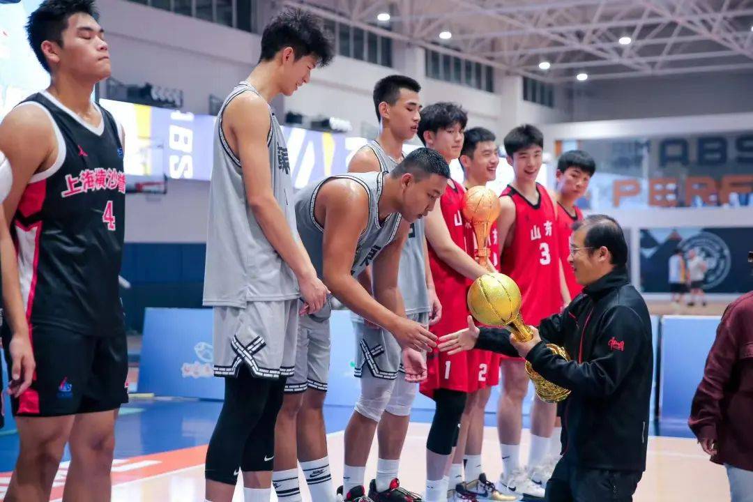 包含亚洲篮球锦标赛上的冠军是哪支球队？的词条