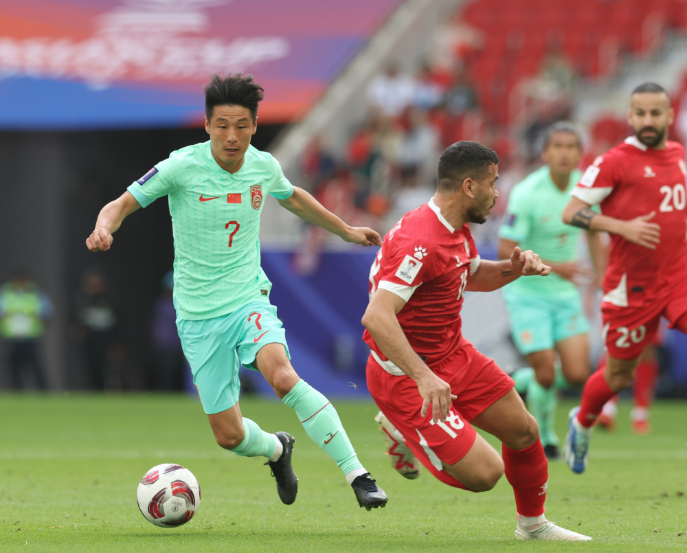 PG电子试玩-黎巴嫩队奋力拼搏，驰骋战场追逐梦想的简单介绍