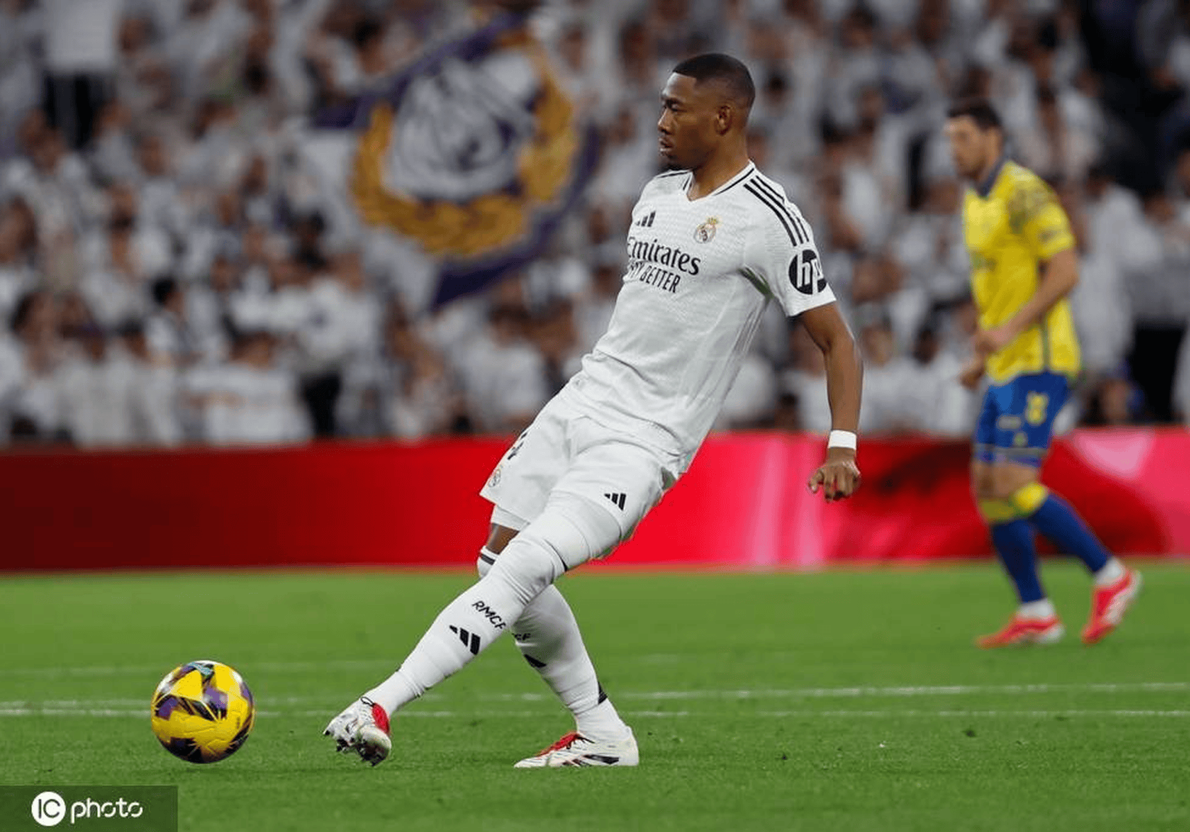 关于皇家马德里后卫因伤缺席接下来的比赛的信息