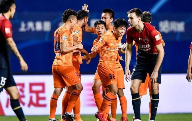 山东鲁能客场不敌深圳佳兆业，遭遇三连败的简单介绍