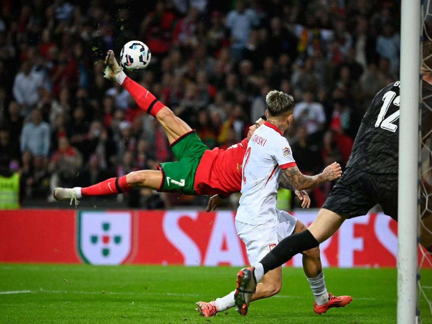 阿尔及利亚队在欧洲比赛中势如破竹的简单介绍