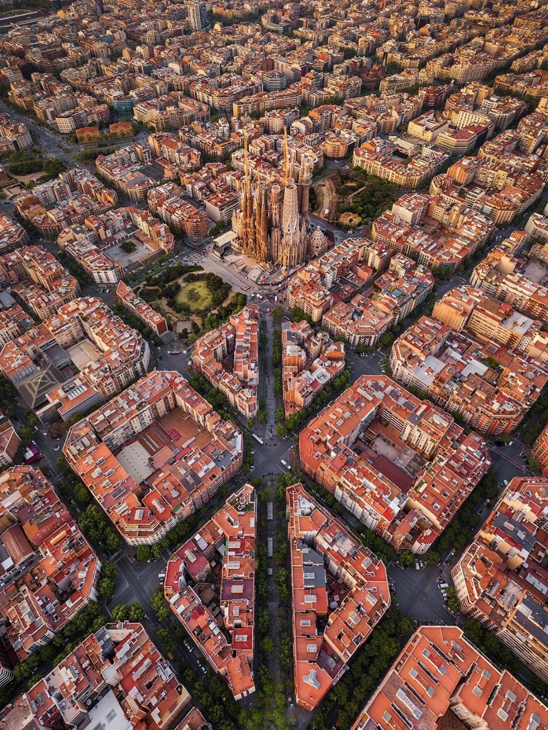 巴塞罗那压力山大，回归欧洲之巅求胜