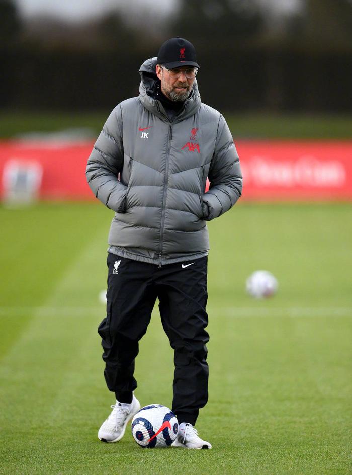 阿尔卡赶赴波尔多队士气大涨，积极备战下一场比赛的简单介绍