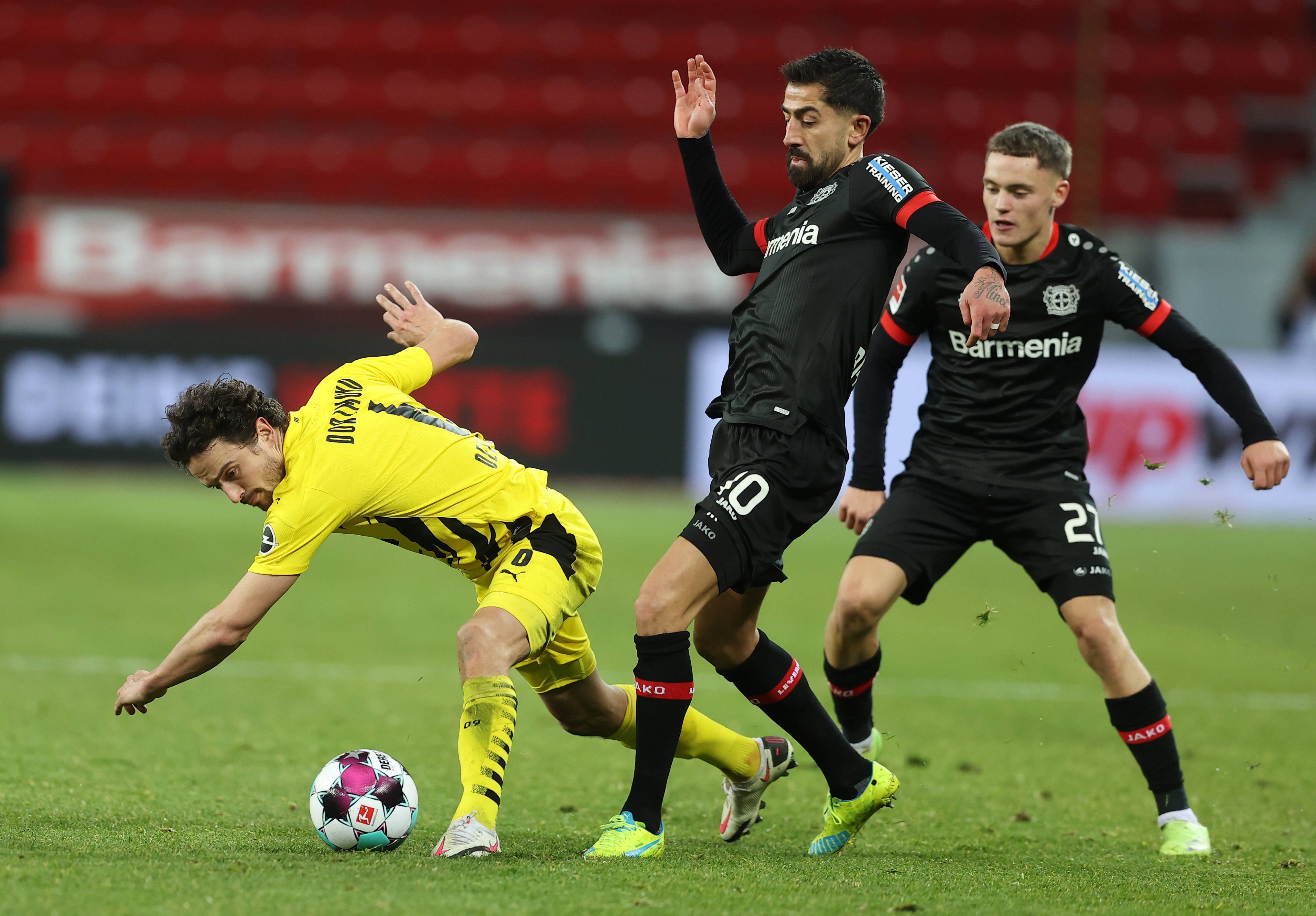 勒沃库森客场大胜升班马，终结两连败颓势