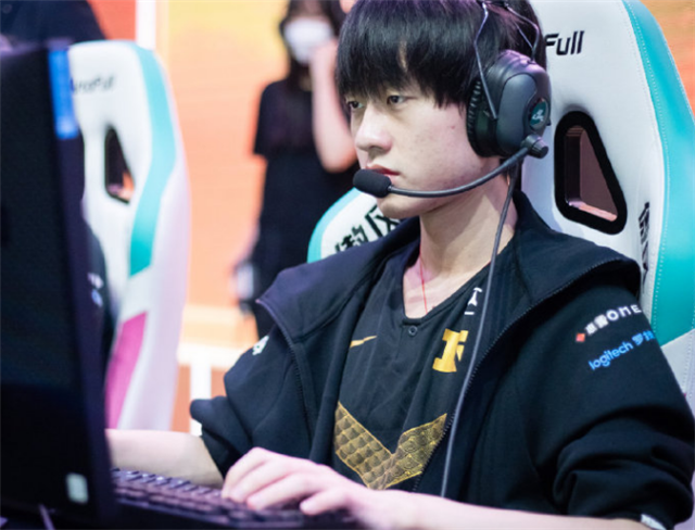 PG电子试玩-TL血洗FLY，Kanavi单局斩获MVP强强对话淘汰赛，让粉丝疯狂欢呼的简单介绍