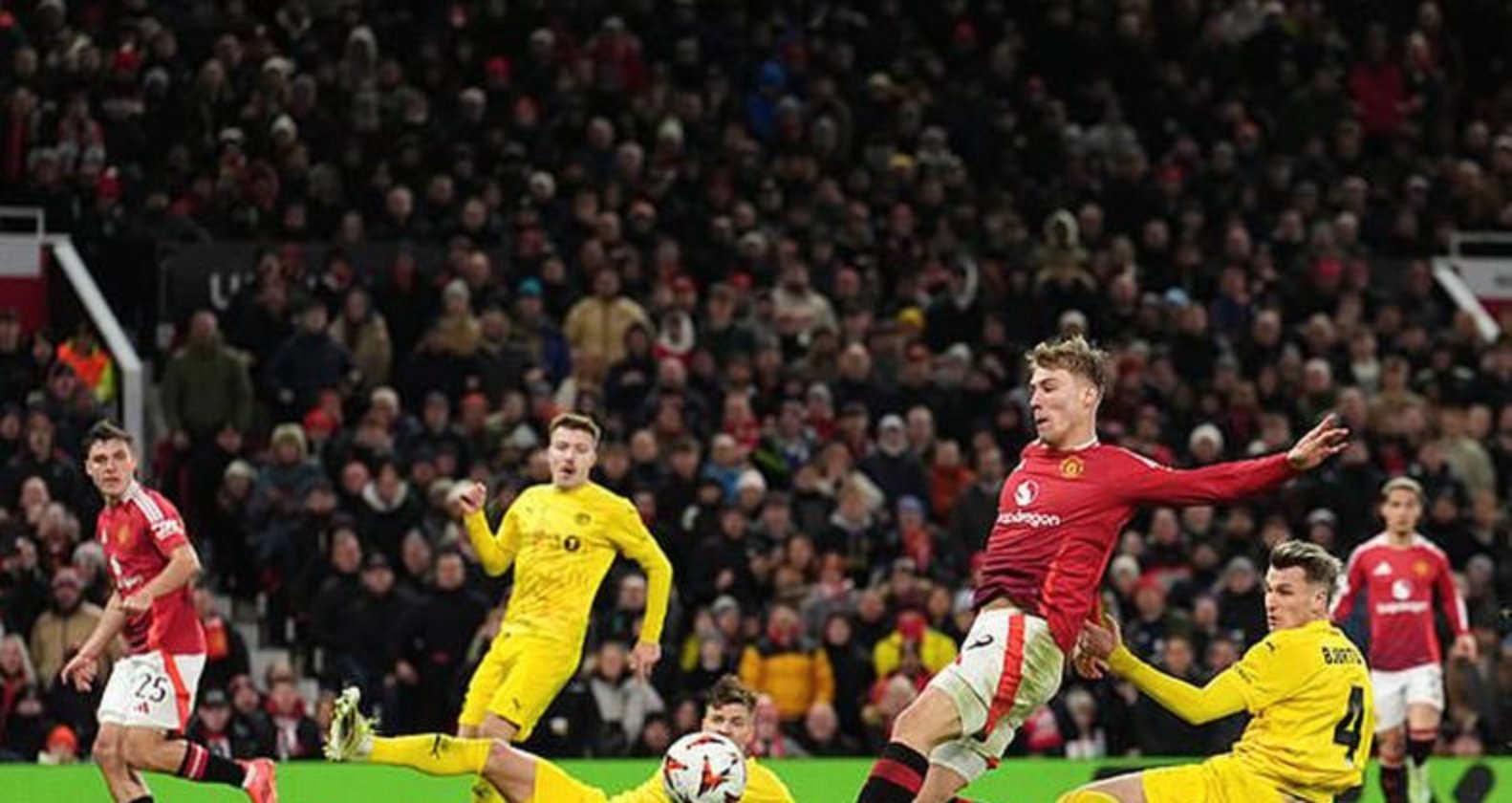 PG电子官网入口-精彩纷呈！球队积极争夺胜利