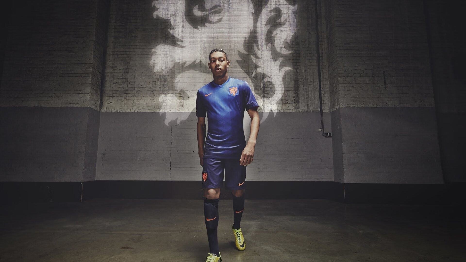 隐藏的核心，字母哥如何在不存在的对决中定义现代篮球